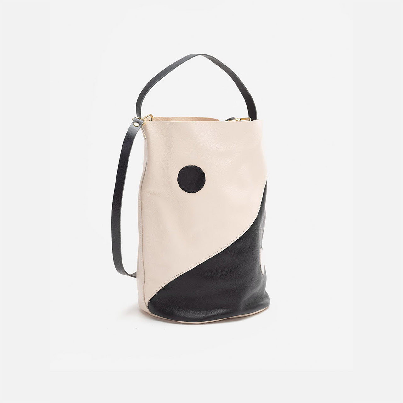 韓国商品/NOCONTENT Leather string bucket bag Bucket Yin Yang | Large leather bag | Mercules